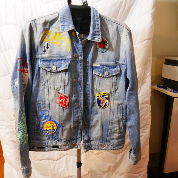 Guess Dillon Patch Graffiti Denim Jean Trucker Jacket Men's Medium - Picture 1 of 13